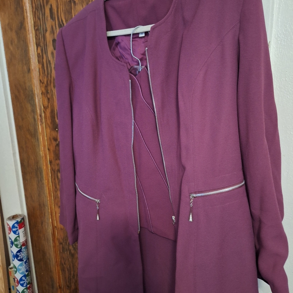 Purple Blazer with Metallic Trim and Streamlined Silhouette